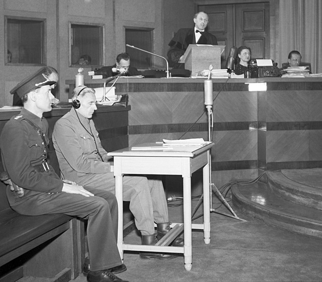 Prokletí smrtí K. H. Franka nekončilo. Jeho stín dál pronásledoval vyšetřovatele