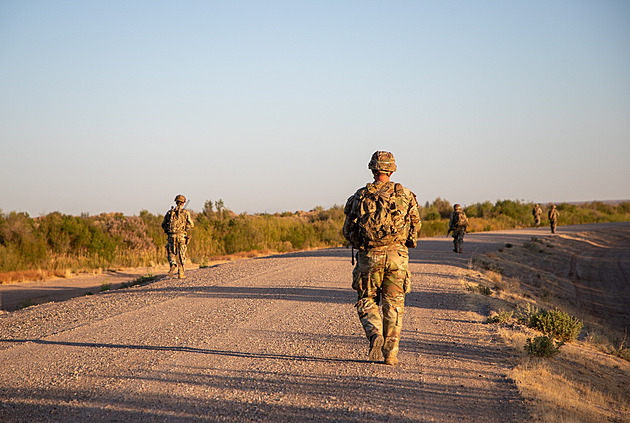 Omyl na mexických hranicích. Americká armáda sestřelila laserem vlastní dron