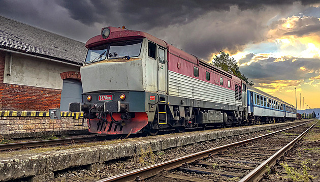 Svezte se nostalgickými a zážitkovými vlaky, máme jejich soupis