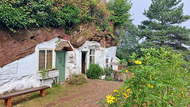 Luxus vytesaný do skály. Proč poslední obyvatelka odešla až v roce 1956?