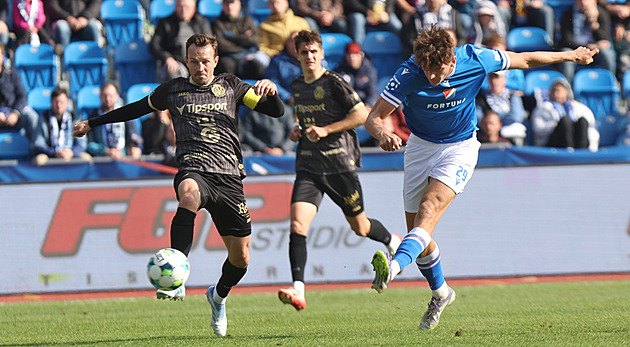 ONLINE: Hradec Kr. - Baník 0:0, kdo bude třetím semifinalistou poháru?