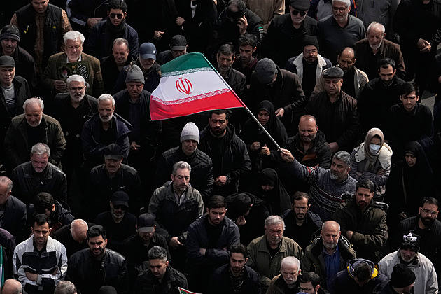 Vakuum v Íránu. Režim vládne pomocí AI, obrana je zničena, říkají izraelští experti