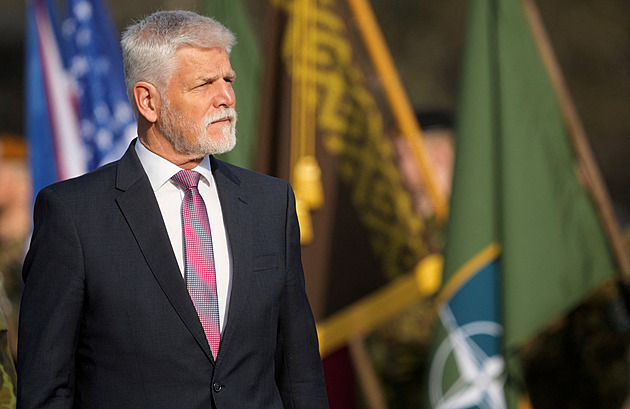 Pavel trvá na účasti na summitu NATO. Člena opozice tam nechci, reaguje Macinka