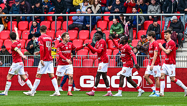 ONLINE: Pardubice - Olomouc 2:1, domácí otáčejí, prosazuje se Jelínek