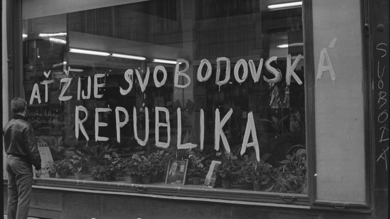 Zemřel pamětník Jiří Muzikant. Jeho studenti absolvovali pěší pochod na pohřeb Jana Palacha