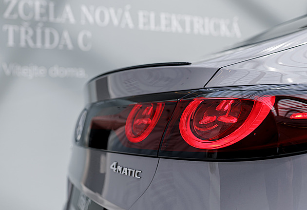 Nová třída C poprvé v Evropě. Mercedes si v srdci Prahy rozbalil obývák