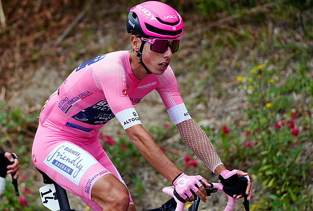 Giro ONLINE: Cyklisté už zdolávají Blockhaus. Vingegaard útočí a jede sám
