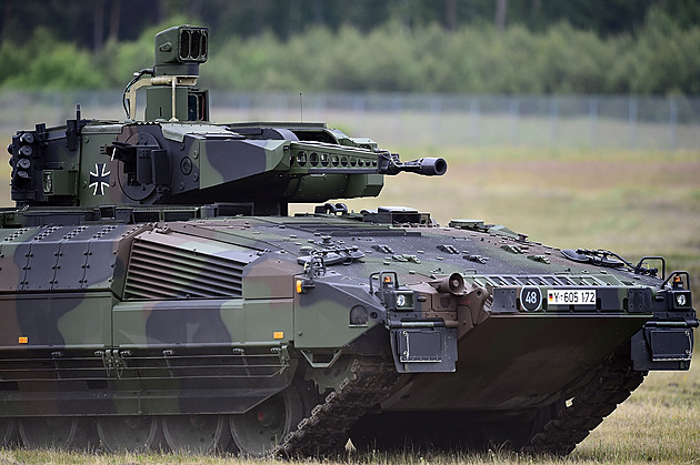 Bundeswehr jako pilíř NATO? Tři čtvrtiny Němců nevěří, že armáda zemi ubrání