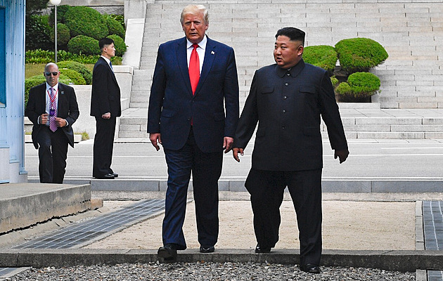 Trump nařídil omezit cvičení armády USA s Jižní Koreou, pro dobrý vztah s Kimem