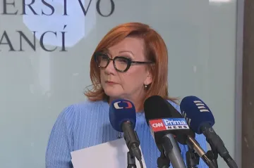 Schodek rozpočtu oproti letošku vzroste, nepřekročí 400 miliard, říká Schillerová